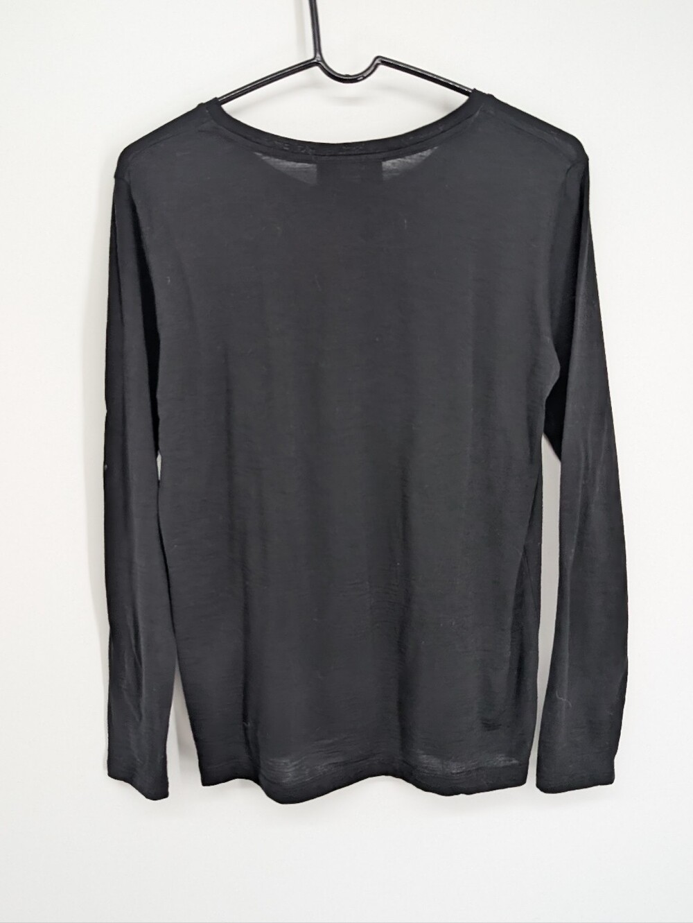 Icebreaker Merino Wool Black Long Sleeve Tee baselayer Size Small - Picture 3 of 6